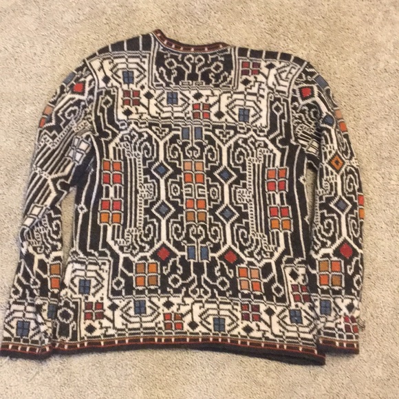 intiwara sweater